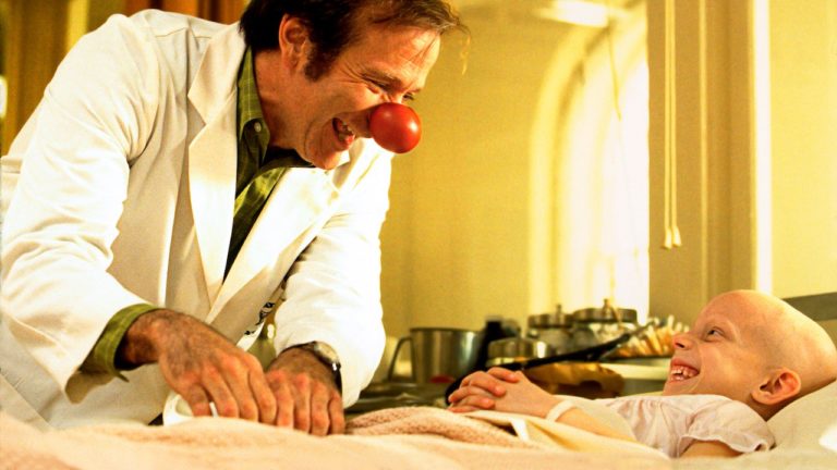 O AMOR É CONTAGIOSO – PATCH ADAMS