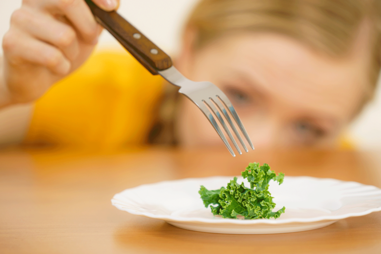 DISTÚRBIOS ALIMENTARES