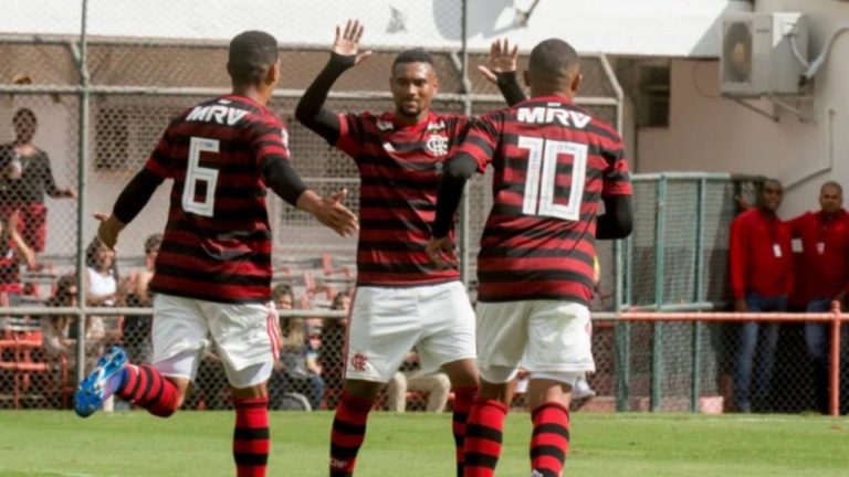 PERGUNTAS E RESPOSTAS CURIOSAS SOBRE FUTEBOL