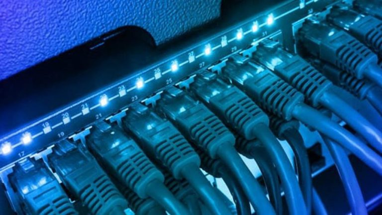 COMO IMPLANTAR UMA REDE DE COMPUTADORES