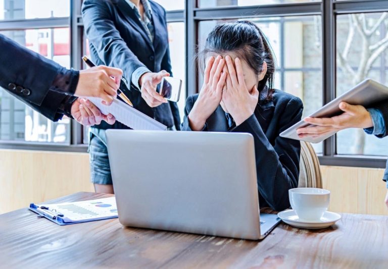 8 DICAS PARA REDUZIR O STRESS E SER MAIS FELIZ NA VIDA