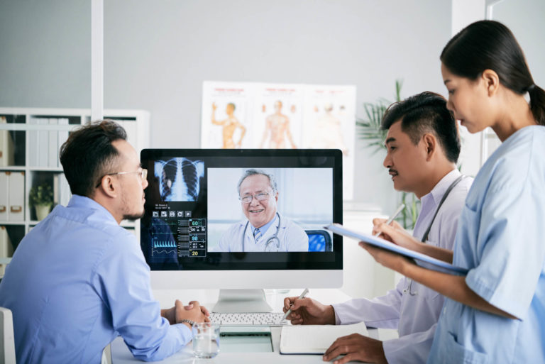 CONTRA A DESUMANIZAÇÃO DA MEDICINA