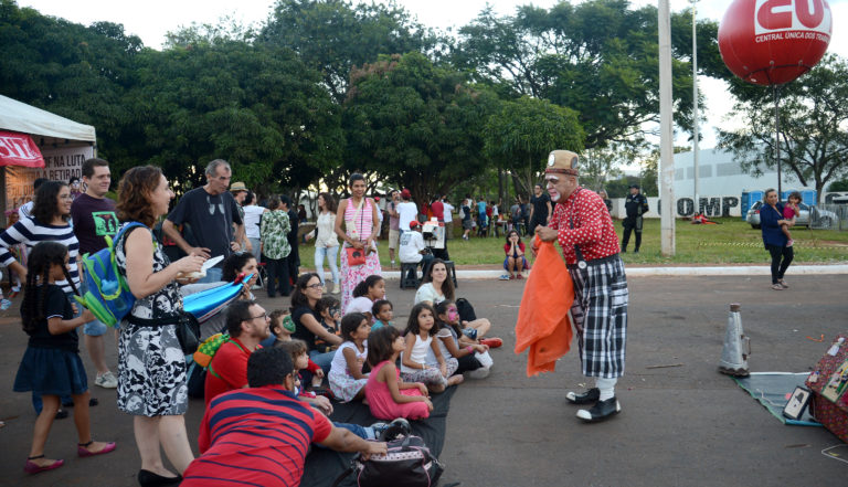 ASPECTOS CRÍTICOS DA NOVA VIRADA CULTURAL