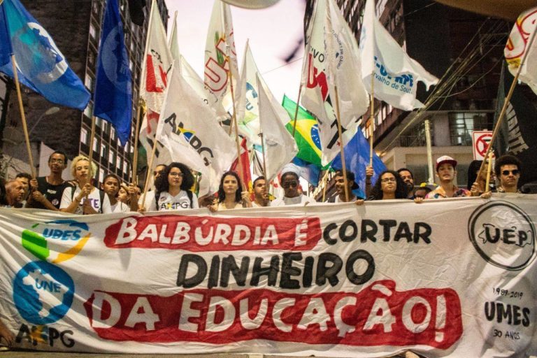 O MOVIMENTO ESTUDANTIL E SUA COBERTURA PELA IMPRENSA