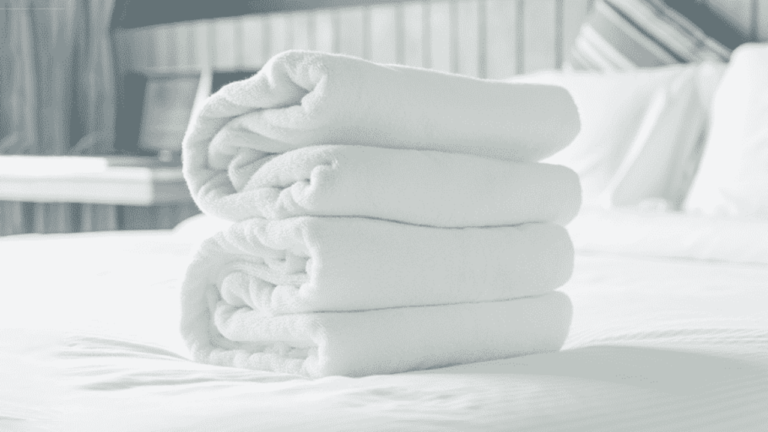 HOTELARIA BRASILEIRA HOSPITALIDADE COMO VANTAGEM COMPETITIVA
