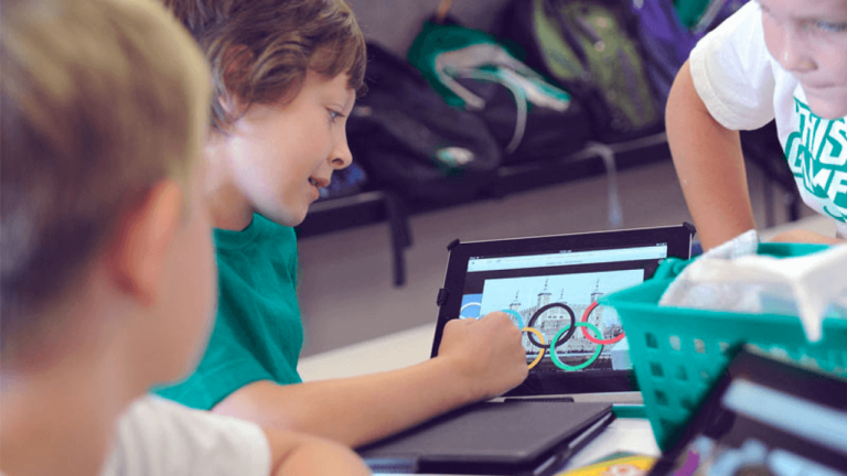 AS TECNOLOGIAS DISPONÍVEIS NA ESCOLA