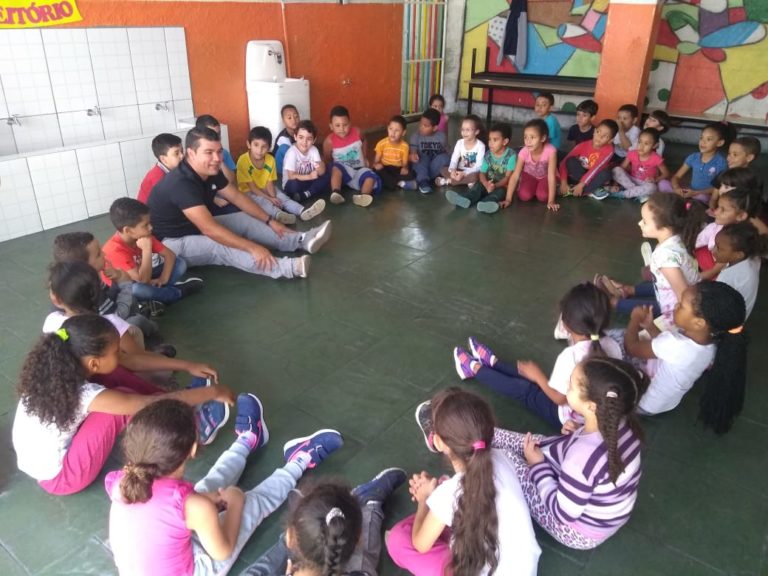 Os Jogos e as Brincadeiras na Educação Infantil