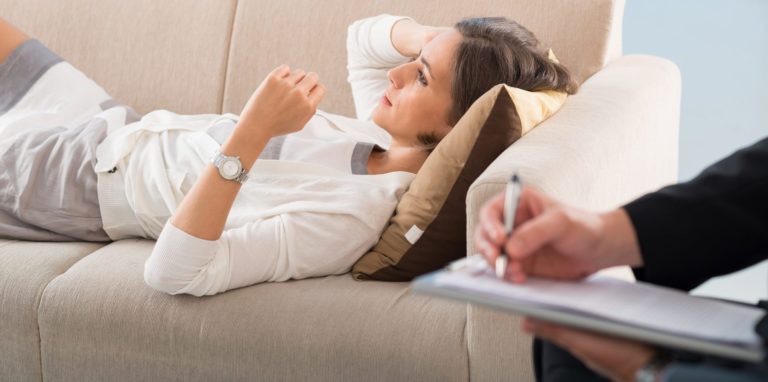 Relatório de Estágio de Orientação Profissional na Clínica de Psicologia