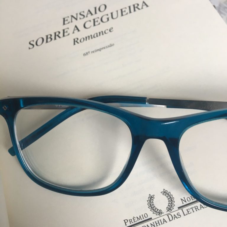 Os Cegos são os Únicos Capazes de Tocar as Palavras